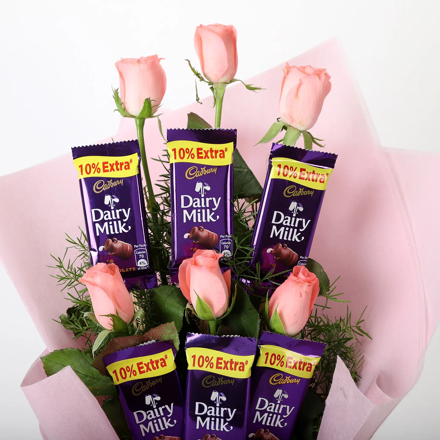 6-pink-roses-6-dairy-milk-chocolate-bouquet_41.webp