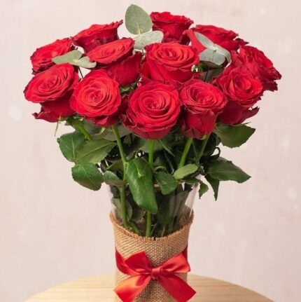Elegant Valentine Red Roses