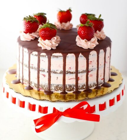 Yummy Strawberry Cake