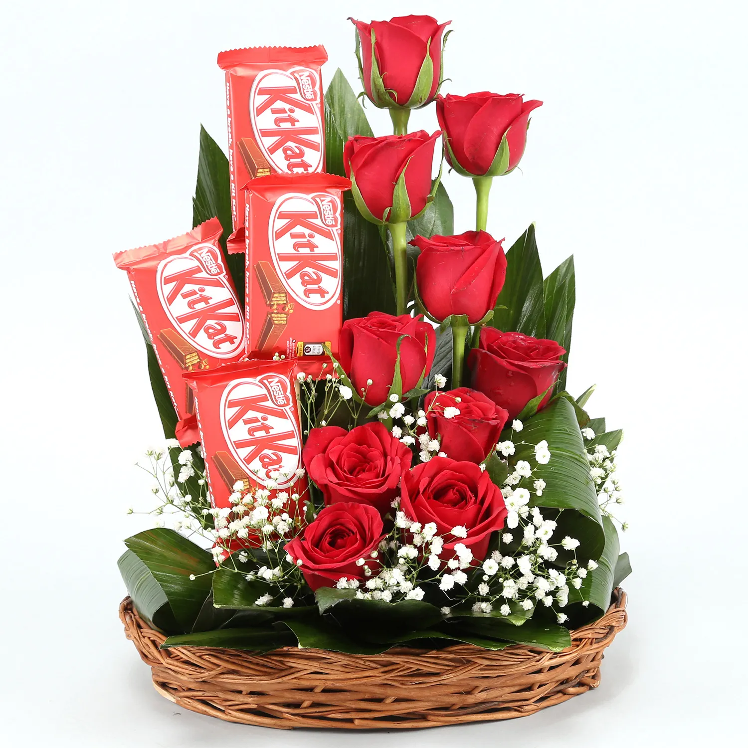 red-roses-arrangement-with-nestle-kitkat_11.webp