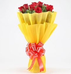 Bunch-Of-8-Red-Roses.jpg