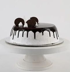 Chocolaty-Oreo-Cake1.jpg