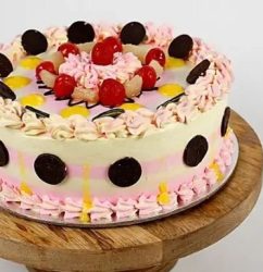 Colourful-Pineapple-Cake1.jpg