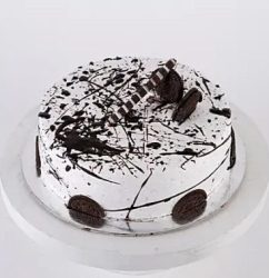 Delicious-Oreo-Cookie-Cake.jpg