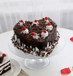 Heart-Shaped-Black-Forest-Cake1.jpg