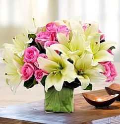 Lily-N-Pink-Roses.jpg