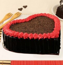 Lovely-Heart-Shape-Cake.jpg