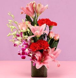 Lovely-Mixed-Flower-Vase.jpg