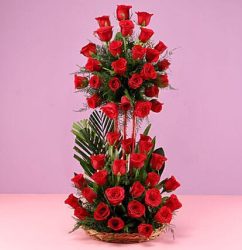 Roses-Basket-Arrangement.jpg