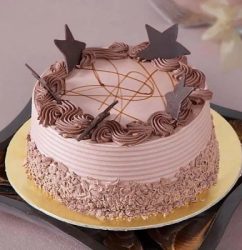 chocolaty-cream-cake.jpg