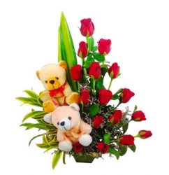 r040_15_roses_arrangement_with_2_small_teddy1.jpg